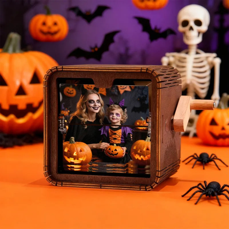 Custom 16 Halloween Photos Music Flipbook Frame Animation Machine Mechanical Hand-cranked Photo Album with Light Unique Halloween Gifts
