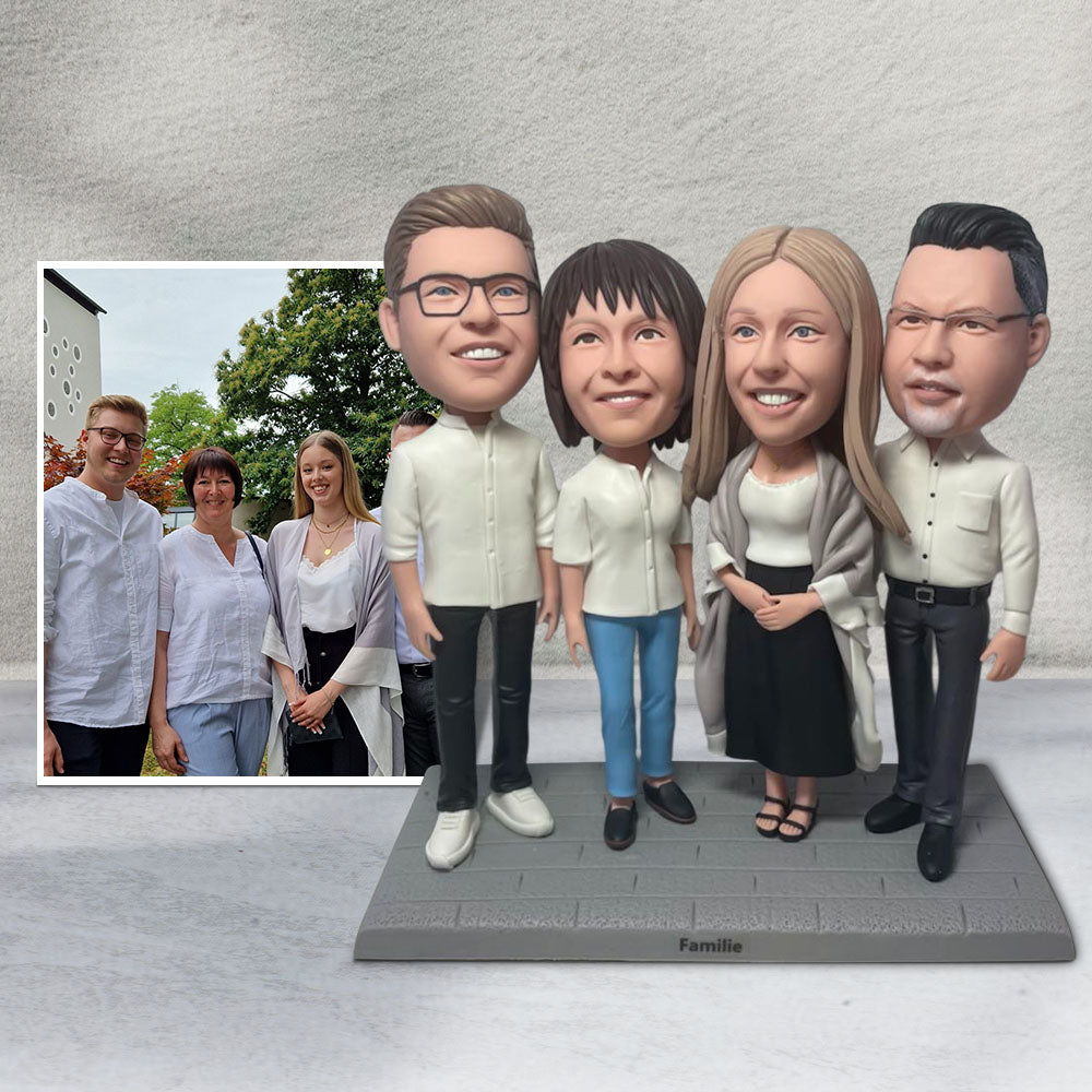 Fully Customizable 4 persons Custom Bobbleheads