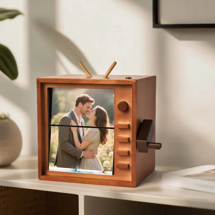 (16*16cm Large Size) Custom Photo Hand-cranked Flipbook Frame Vertical Television Animation Machine Photo Album with Light Memorial Gift