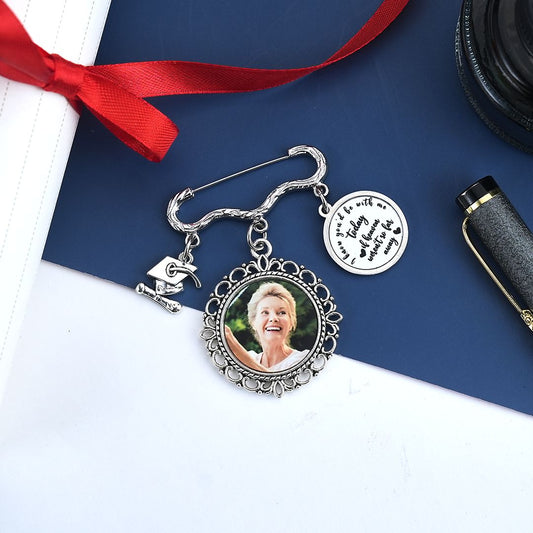 Personalized Graduation Cap Memorial Tassel Brooch Pin Grad Ceremony Sympathy Gift for Class of 2024 Graduates