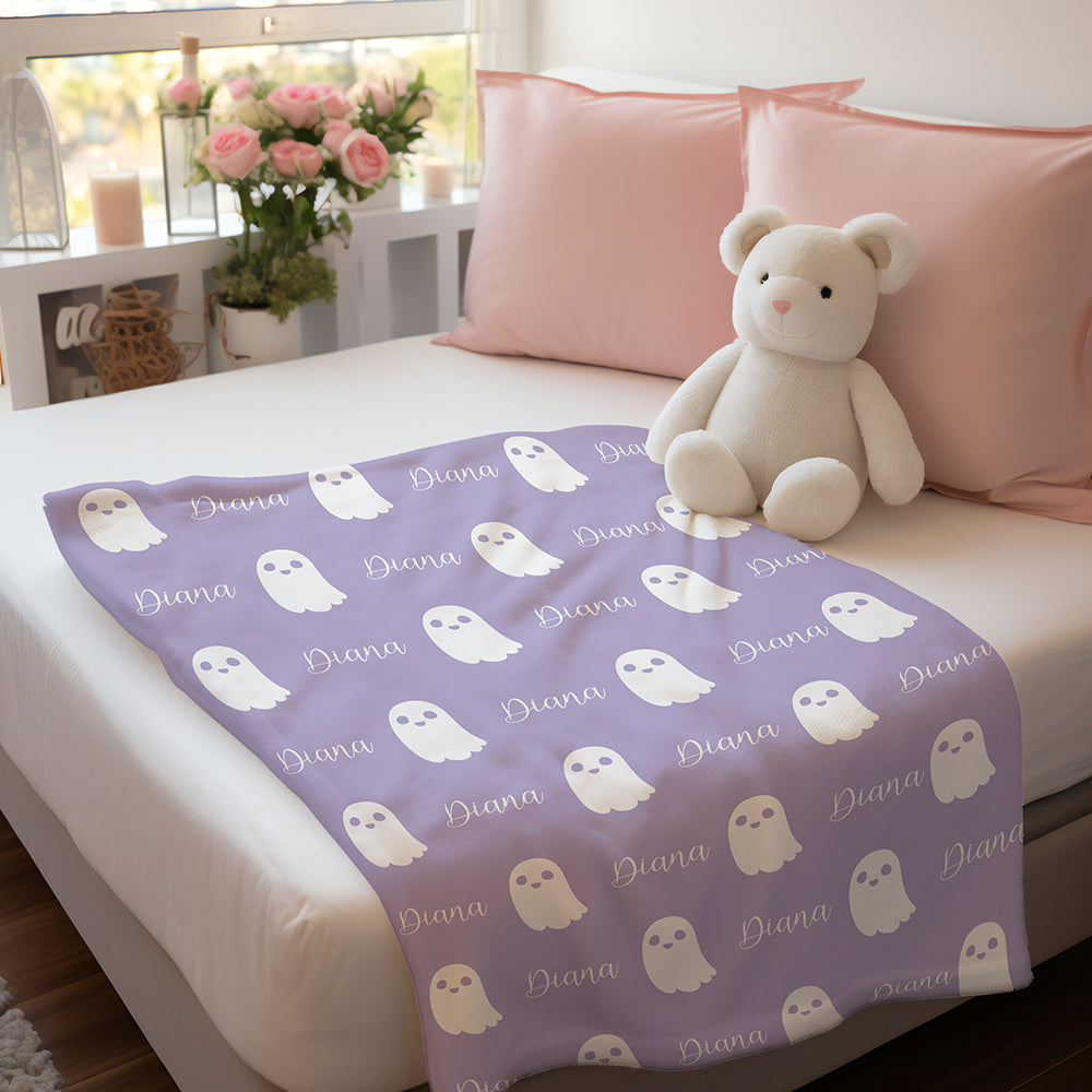 Personalized Name Cute Ghost Pattern Blanket – Custom Name Engraving Halloween Gift