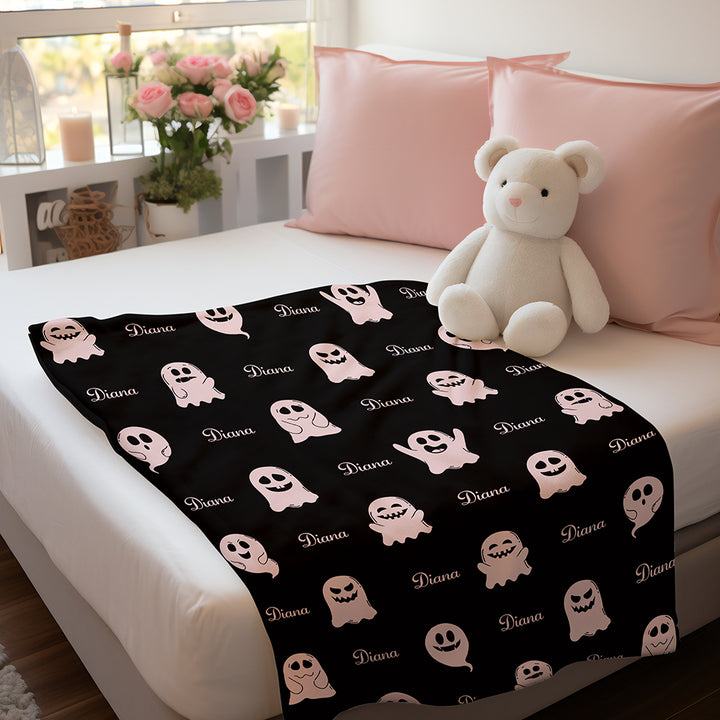 Personalized Name Spooky Ghost Pattern Blanket – Custom Name Engraving Halloween Gift