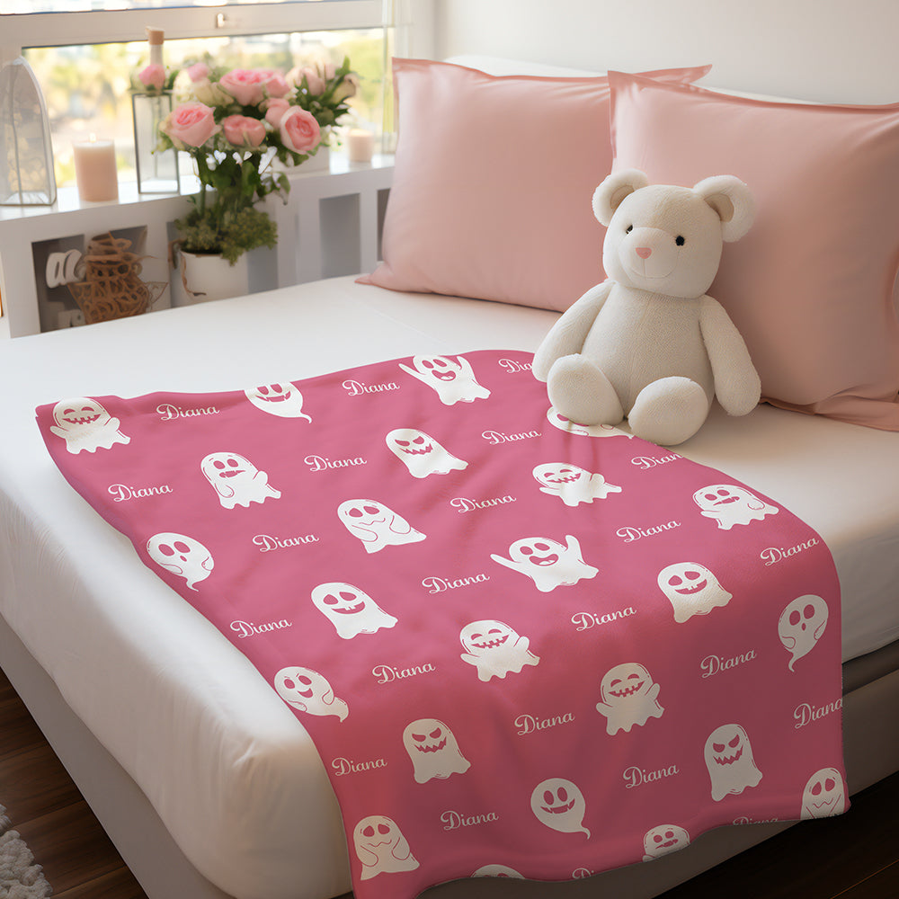 Personalized Name Spooky Ghost Pattern Blanket – Custom Name Engraving Halloween Gift
