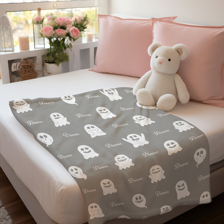 Personalized Name Spooky Ghost Pattern Blanket – Custom Name Engraving Halloween Gift
