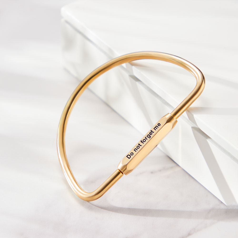 Personalized D Keyring Custom Engraved Camping Carabiner Keychain for Men