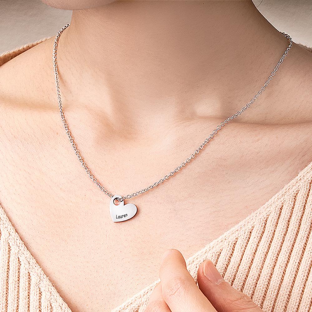 Engraved Love Letter Necklace Fashionable Heart Shaped Necklace For Her