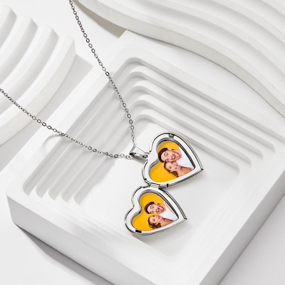 Custom Photo Engraved Neckalce Heart Pendant Exquisite Couple Gifts