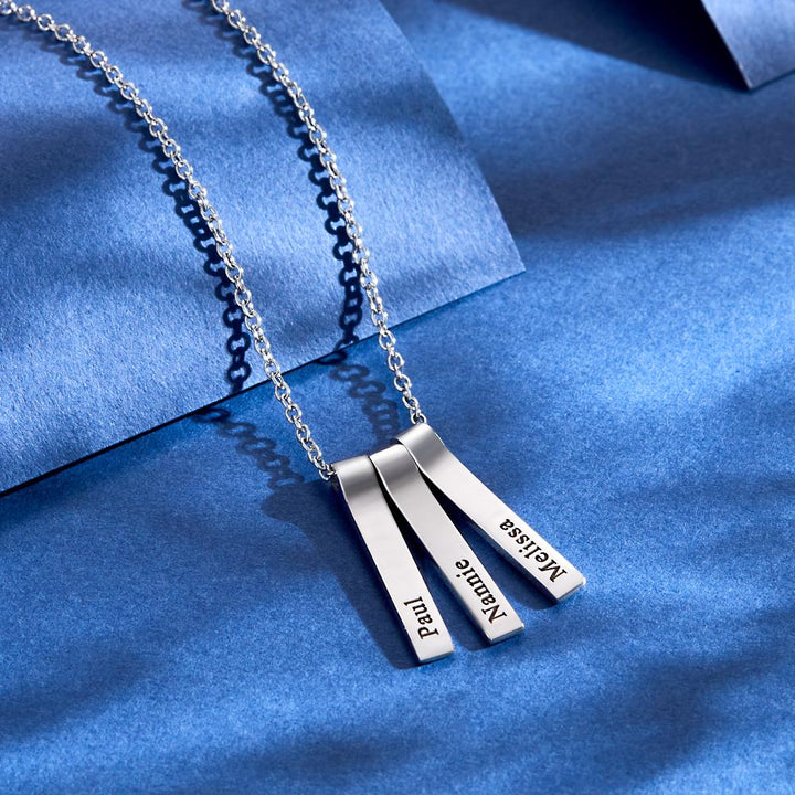 Custom Engraved Vertical 1-5 Names Necklace Stylish Personalized Pendant for Her