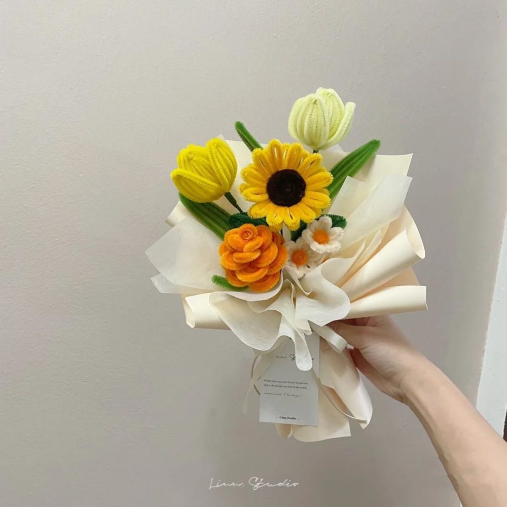 Pipe Cleaner Flowers Bouquet Handmade Twist Stick Bouquet Gift for Her Wedding Gift