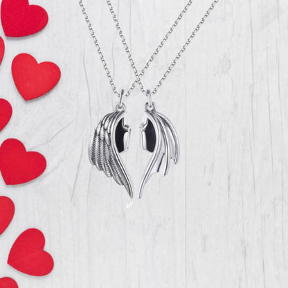 Couple Necklace Magnetic Matching Necklaces for Couples Valentine's Gift for Lover