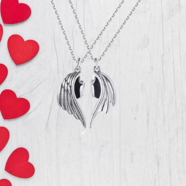 Couple Necklace Magnetic Matching Necklaces for Couples Valentine's Gift for Lover