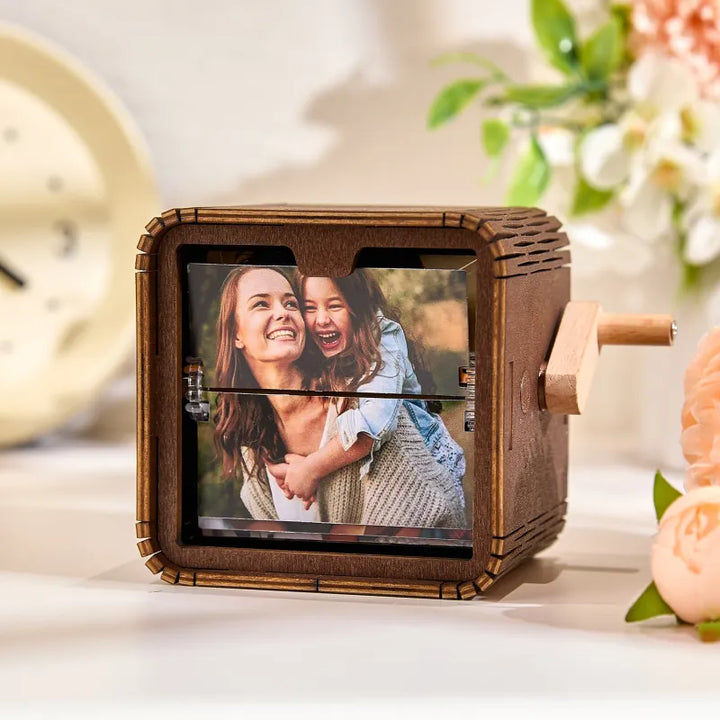 Custom 8/16 Photos Music Flipbook Frame Animation Machine Mechanical Hand-cranked Photo Album with Light Unique Mother's Day Gifts