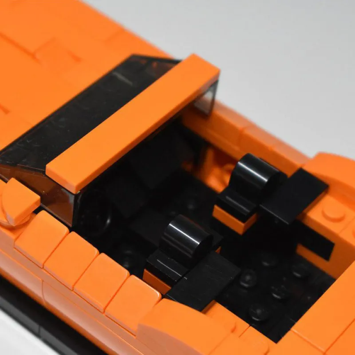 Dodge Challenger SRT Hellcat Creative Vehicle Racing Car Building Blocks Construction Toy Brick Figures Gift for Car Lover