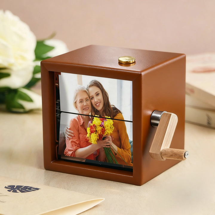 Custom 16 Photos Music Flipbook Frame Animation Machine Detachable Photos Mechanical Hand-cranked Photo Album
